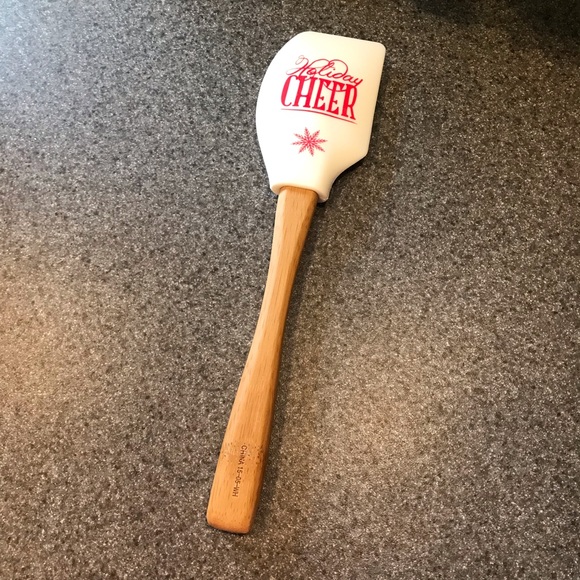 Pampered Chef rubber scraper - Picture 1 of 3